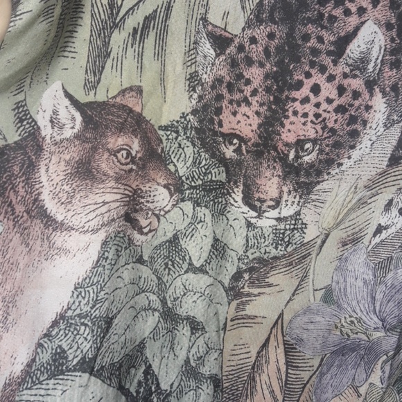 Akemi and Kin Gray Henley Tunic - Picture 4 of 7